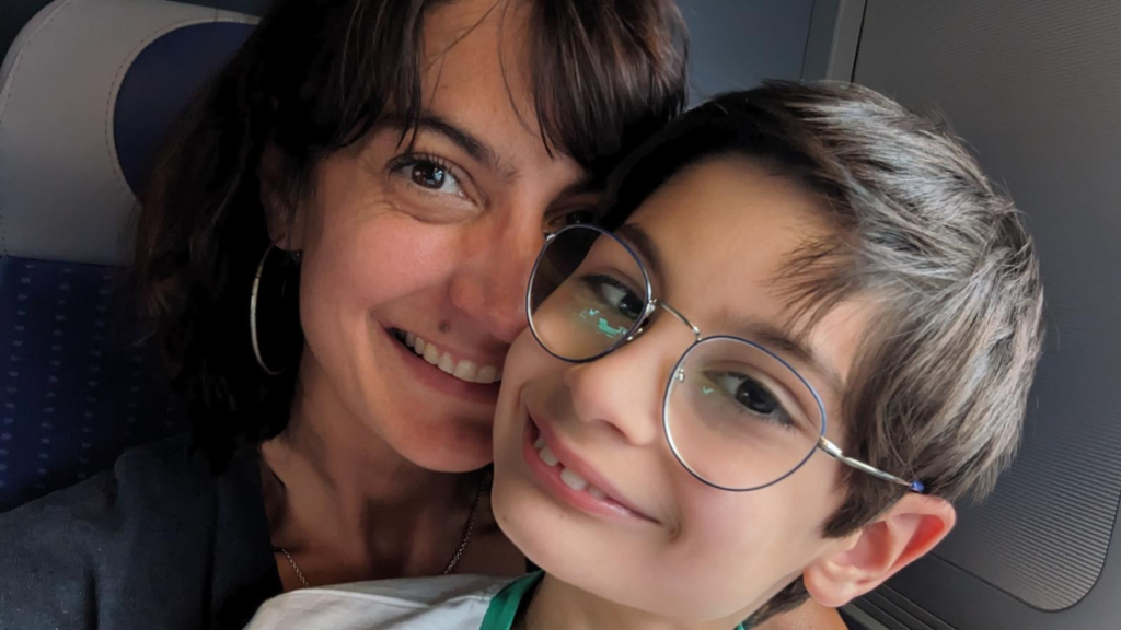 « Aujourd'hui, je ne sais pas où César sera scolarisé l'an prochain » : le combat d'une mère pour son fils handicapé
